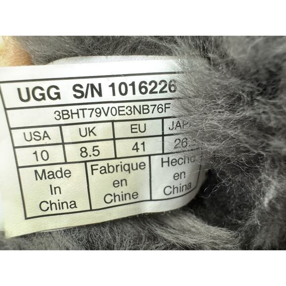 UGG Boots Womens Sz 10 Grey Bailey Button Booties 1016226 - Picture 8 of 9